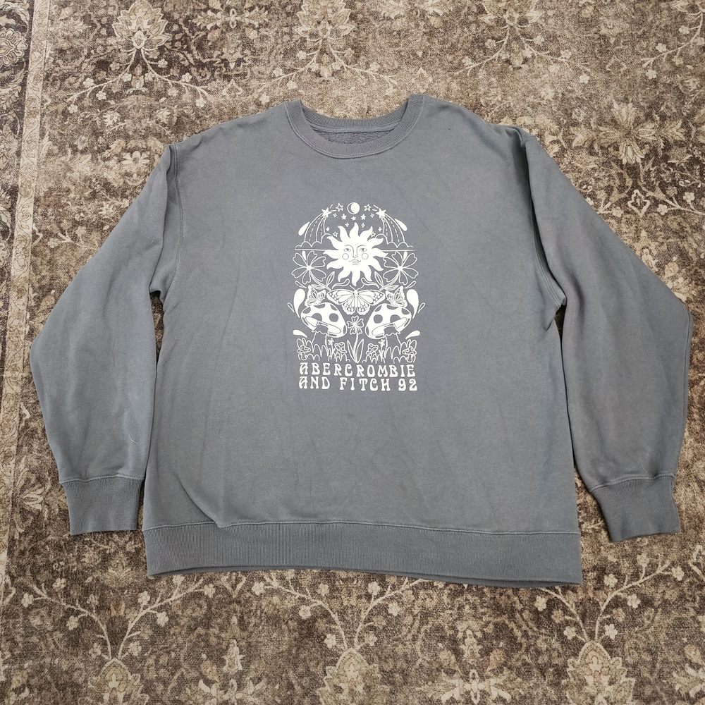 Abercrombie & Fitch Gray Crewneck